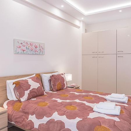 Amazing Apartment Near Metro Station! Ateny Zewnętrze zdjęcie