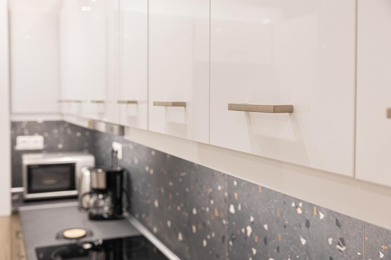 Amazing Apartment Near Metro Station! Ateny Zewnętrze zdjęcie