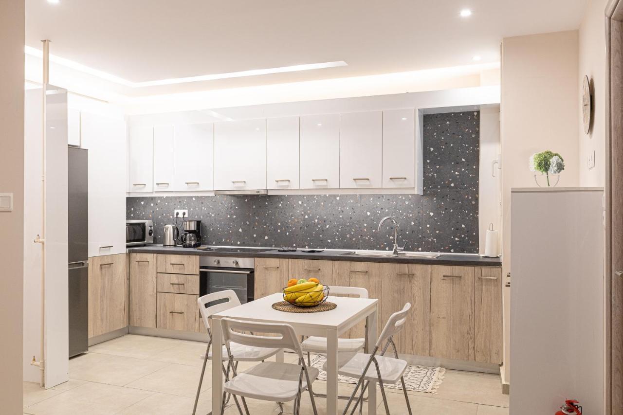 Amazing Apartment Near Metro Station! Ateny Zewnętrze zdjęcie